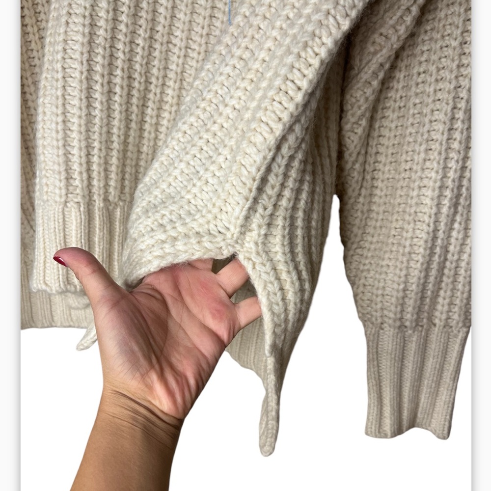 NWT OFFLINE BY AERIE BUNDLE UP SWEATER SIZE M - Picture 9 of 11